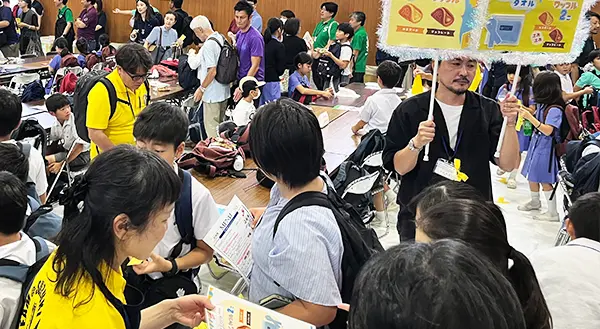 若桐祭でにぎわう様子