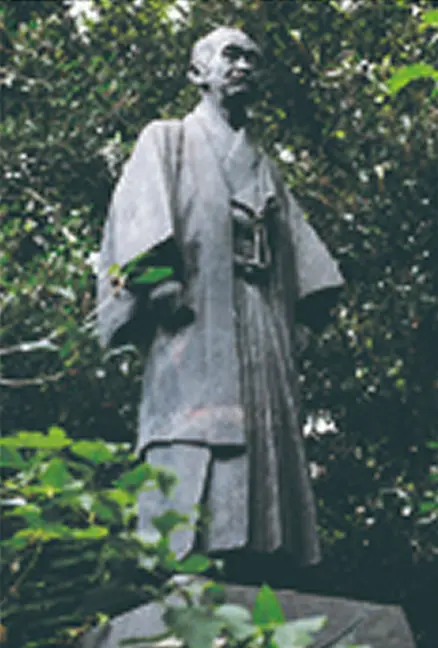 嘉納治五郎先生の銅像写真